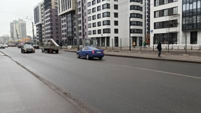Машина въехала в остановку общественного транспорта в Москве - polit.info - Москва