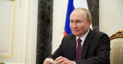 Владимир Путин - Дмитрий Медведев - Валентина Терешкова - Путин подписал закон, который позволяет ему снова возглавлять РФ - dsnews.ua - Россия
