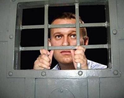 Армен Гаспарян - Вместо «лишенного сна» у Навального на лице защитная маска и беруши - skuke.net - Интересно
