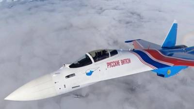 Исполнилось 30 лет с момента создания авиационной группы высшего пилотажа «Русские Витязи» - 1tv.ru