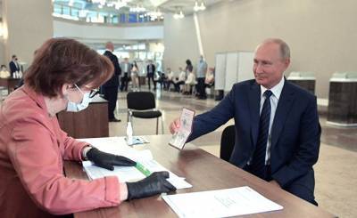Владимир Путин - Эммануэль Макрон - Le Figaro (Франция): Владимир Путин сможет остаться президентом России до 2036 года - inosmi.ru - Россия - Франция