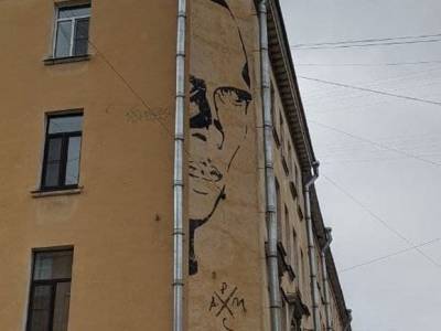 Александр Беглов - Петербуржцы призвали не допустить исчезновение граффити с Даниилом Хармсом - rosbalt.ru - Санкт-Петербург