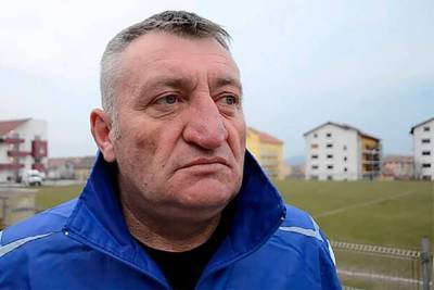В Румынии тренер уволился после первоапрельской шутки клуба - sport.bigmir.net - Румыния
