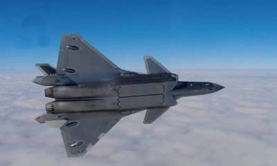 «J-20 к воздушному штыковому бою готов»: в Китае истребитель маневрировал без линз Люнеберга - topwar.ru