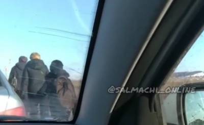 Устав сидеть в пробках, жители Куюков начали добираться до Казани пешком - realnoevremya.ru - респ. Татарстан - Казань
