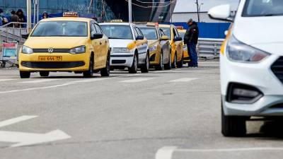 ОСАГО для таксистов может стать дороже на 60% – СМИ - m24.ru
