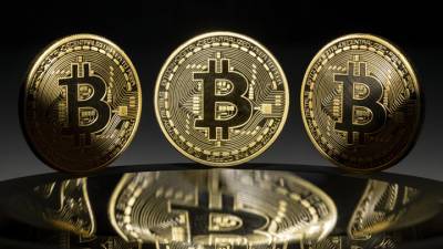Россиян обяжут предоставлять налоговикам сведения о владении криптовалютой - vesti.ru