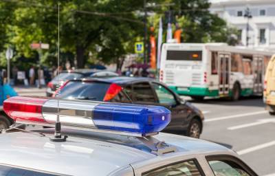 Житель Днепра избил пожилую мать на улице: Сломал руку и нос (18+) - news.bigmir.net - Днепр
