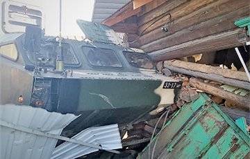 Что происходит с домом под Осиповичами, в который въехала ракетная установка «Точка-У» - charter97.org - район Осиповичский - Осиповичи