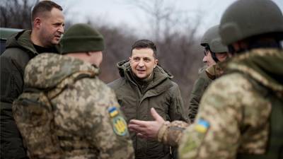 Владимир Зеленский - Йенс Столтенберг - Зеленский назвал способ остановить войну в Донбассе - iz.ru - Киев