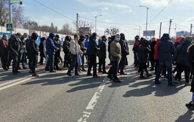 В Полтаве перекрыли трассу Киев-Харьков - korrespondent.net - Киев - Харьков - Полтава