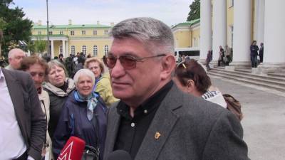 Федор Бондарчук - Александр Сокуров - Режиссер Александр Сокуров призвал руководство "Ленфильма" принять у себя "Артдокфест" - nation-news.ru