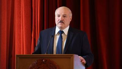 Александр Лукашенко - Александр Лукашенко обвинил Варшаву в героизации военных преступников - newinform.com - Белоруссия - Польша - Минск - Варшава