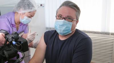 Вадим Кстенин - Мэр Воронежа сделал прививку от коронавируса - vestivrn.ru - Воронеж