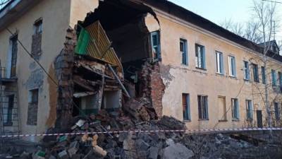 Владислава Грин - Часть двухэтажного жилого дома рухнула в Красноярском крае - nation-news.ru - Красноярский край - Канск