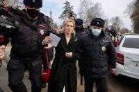 Алексей Навальный - Активисты требуют допустить врачей к голодающему Навальному, российские силовики их задерживают - vlasti.net - Москва - Владимирская обл.