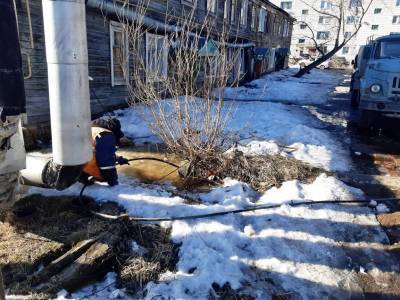 В Сыктывкаре коммунальщики спасли жителей "деревяшек" по ул.З.Космодемьянской от затопления - komiinform.ru - респ. Коми - Сыктывкар