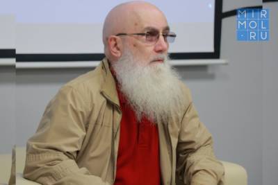 Основатель и редактор журнала «Ахульго» Мурад Доного встретился с молодежью республики - mirmol.ru