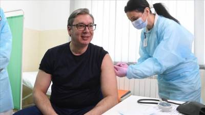 Главный "друг России" в Европе сделал прививку китайской вакциной - 24tv.ua - Сербия