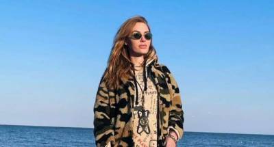 «Облажу, как змея, и в этой линьке тоже есть свой кайф»: Каминская поделилась новым фото с отдыха, пожаловавшись, что обгорела под палящим солнцем - goodnews.ua - Египет