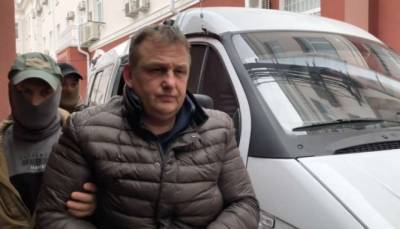 Владислав Есипенко - Арестованного в Крыму журналиста подвергли пыткам - lenta.ua - Крым