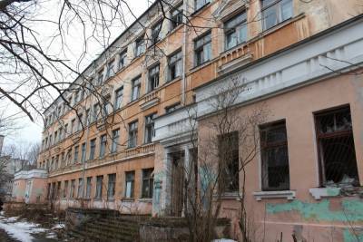 Была школа: специалисты и общественники обсуждали судьбу заброшенного петрозаводского здания - karel.mk.ru - Петрозаводск