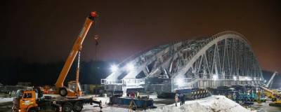 В Подмосковье пустили поезда по новому путепроводу над трассой М-1 - runews24.ru - Московская обл.