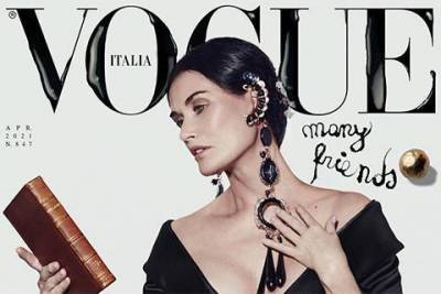 Деми Мур - Ким Джонс - Деми Мур появилась на обложке итальянского Vogue - skuke.net - Италия - Париж