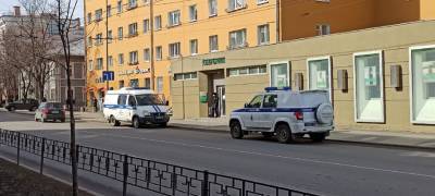 Тонометр остановил работу банка в Петрозаводске - stolicaonego.ru - Петрозаводск