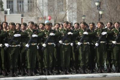 Число участников парада на 9 Мая в Чите сократится на сотню по сравнению с 2020 годом - chita.ru - Чита