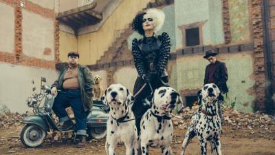 Вийшов другий трейлер фільму «Круелла» / Cruella з Еммою Стоун та Еммою Томпсон (прем’єра — 27 травня 2021 року) - itc.ua - місто Лондон