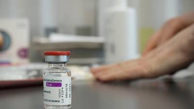 В Эстонии приостановили вакцинацию лиц младше 60 лет препаратом AstraZeneca - russian.rt.com - Южная Корея - Эстония