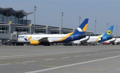 В главном аэропорту страны резко сократился пассажиропоток - lenta.ua - Минск - Стамбул