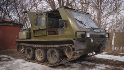 Необычный вездеход из частей от 12 машин собрал пенсионер в Курской области. - riafan.ru - Курская обл.