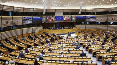 Депутат Европарламента призвал Германию к более жестким отношениям с Россией - iz.ru - Голландия