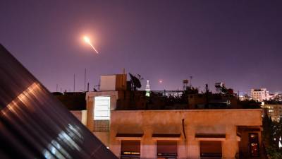 SANA: при израильском авиаударе по Сирии пострадали четверо военных - russian.rt.com - Сирия - Дамаск - Сана