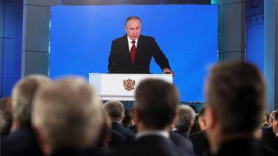 Владимир Путин - В ГД ждут от послания президента решения вопроса об индексации пенсий - iz.ru