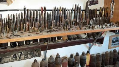 Полиция Чехии нашла склад авиабомб и снарядов в доме черного копателя - iz.ru - Брно