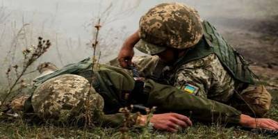 На Донбассе вследствие обстрелов ночью 8 апреля убит украинский военный - ТЕЛЕГРАФ - telegraf.com.ua - Донбасс - Обстрелы