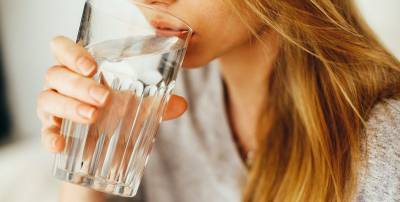 Анита Луценко - Анита Луценко рассказала, почему важно выпивать стакан воды сразу после пробуждения - ТЕЛЕГРАФ - telegraf.com.ua