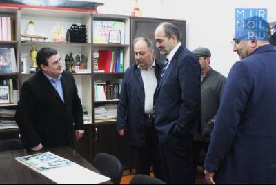 Глава Минобразования Дагестана с рабочим визитом посетил Хасавюрт - mirmol.ru - респ. Дагестан - Хасавюрт