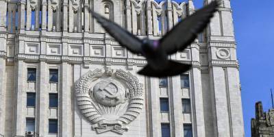 МИД РФ потребовал от Украины и Запада прекратить "доходящую до истерики русофобскую кампанию" - ruposters.ru - Москва - Киев