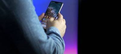 Будут отключать от сети. «Серые» смартфоны превратятся в мусор - w-n.com.ua