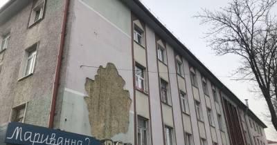 "Стыдно здесь жить!": калининградка потеряла надежду выбраться из трущоб, куда её "временно" заселили в 1990-х - klops.ru - Калининград - Латвия