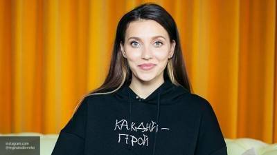 Регина Тодоренко - Без штанов и с усами на лице: Тодоренко показала, как выглядит до съемок шоу "Маска" - nation-news.ru
