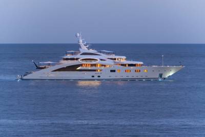 Юрий Косюк - Экс-миллиардер Юрий Косюк продает 85-метровую яхту, чтобы погасить долги перед МХП - kp.ua - Лондон - Катар - Бруней