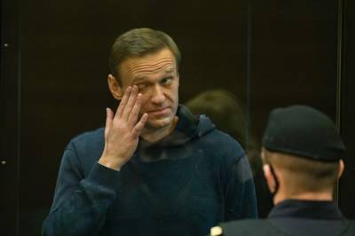 Алексей Навальный - Невролог рассказал, чем может обернуться для Навального лишение сна и голодовка - znak.com