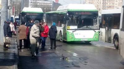 Воронежцы сообщили о новом ДТП с автобусами на Левом берегу - vestivrn.ru - Воронеж