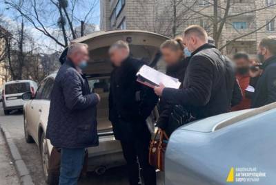 Для задержанных на взятке в 100 тысяч долларов адвокатов попросят залог в 84 миллиона гривен - kp.ua - Киев