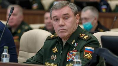 Дмитрий Булгаков - Валерий Герасимов - Геннадий Жидко - Начальник Генштаба ВС РФ Герасимов проинспектировал воинские части ВВО - iz.ru - Хабаровск